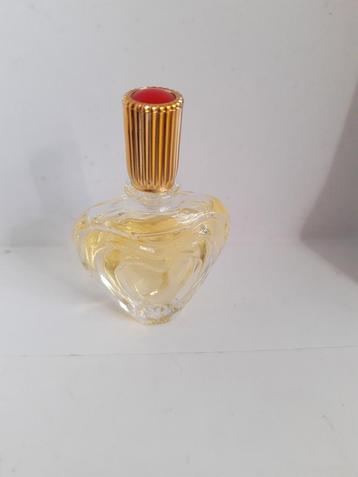 Parfumminiatuur beschikbaar voor biedingen