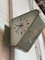 Vintage retro Seiko metalen fabrieks school scheeps klok, Ophalen