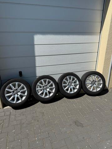 Audi a4 b8 1.8tsfi 16 inch velgen met lente banden  beschikbaar voor biedingen