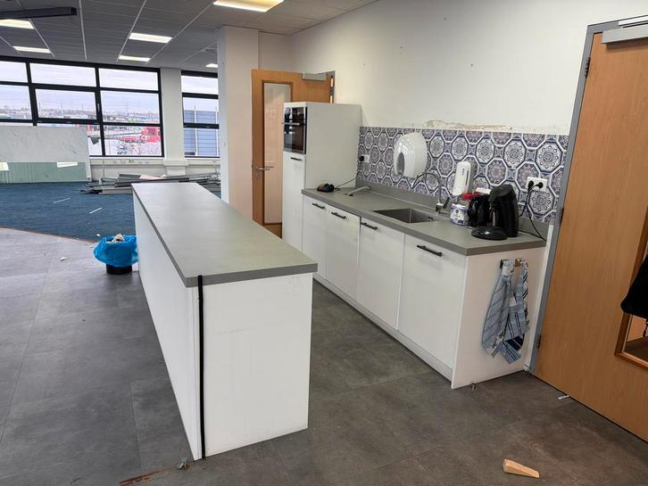 Complete Keuken - Ideaal voor Horeca of Kantoor, Huis en Inrichting, Keuken | Complete keukens, Gebruikt, Enkelwandige keuken