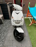 Peugeot vivacity, Fietsen en Brommers, Scooters | Peugeot, Ophalen, Tweetakt, Zo goed als nieuw, 50 cc