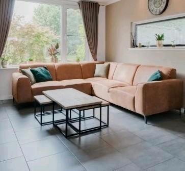 Cognac hoekbank 244x274cm, Huis en Inrichting, Banken | Bankstellen, Gebruikt, Hoekbank, Vierpersoons of meer, 250 tot 300 cm