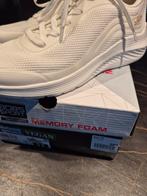 SKECHERS mt 41 ZGAN Wasbaar + kassabon van juli 2025, SKECHERS, Wit, Ophalen of Verzenden, Sneakers of Gympen