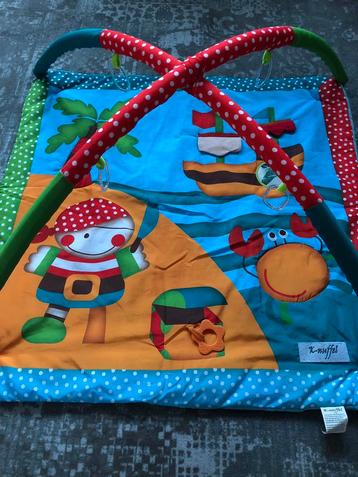 Speelkleed beschikbaar voor biedingen