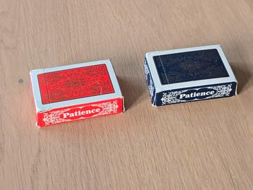 2 antieke Patience mini speelkaarten sets rood & blauw  beschikbaar voor biedingen