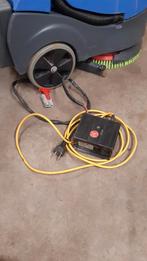 Numatic 1940 schrobmachine met zuig functie., Minder dan 25 liter, Ophalen, Zo goed als nieuw, Minder dan 200 liter/min