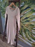Lange cremekleurige jurk Maat S 95% polyester 5% spandex, Beige, Nike, Ophalen of Verzenden, Zo goed als nieuw