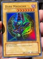 Yu-Gi-Oh! Dark Magician SYE Old US Print !, Verzenden, Gebruikt, Losse kaart, Foil