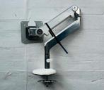 Humanscale M2 - monitorarm doorschroefbevestiging, Ophalen of Verzenden, Gebruikt