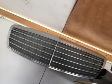 Mercedes grill e w211 e klasse 2002-2009 origineel beschikbaar voor biedingen