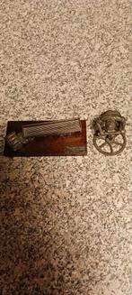 DAF JUBILEUM OPLEGGER 50 JAAR + TINNEN WIELDRAAIER BEELDJE, Antiek en Kunst, Ophalen of Verzenden