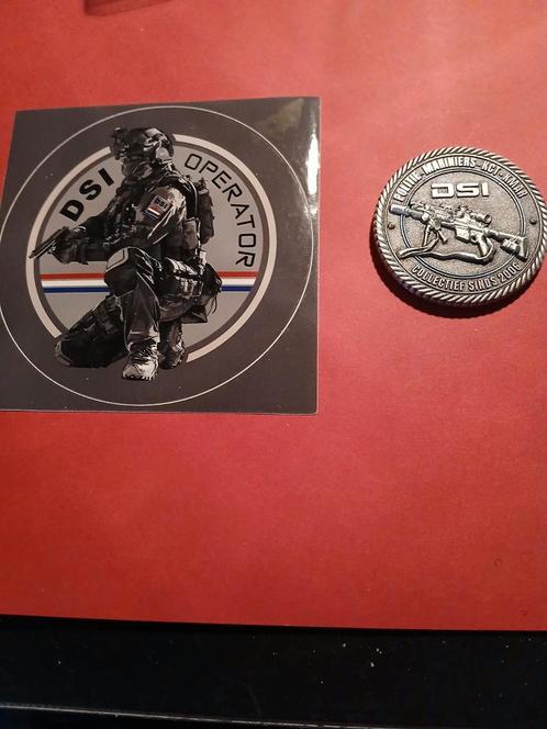 DSI Operator Sticker & Coin, Verzamelen, Militaria | Algemeen, Marechaussee, Embleem of Badge, Nederland, Ophalen of Verzenden