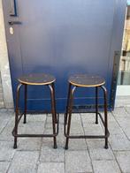 2x vintage kruk, bijzettafeltje, Ophalen