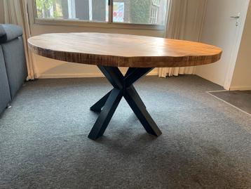 Ronde mangohouten eettafel 1,50 m1 beschikbaar voor biedingen
