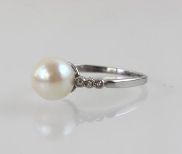 Art Deco platina ring met parel en diamantjes  beschikbaar voor biedingen
