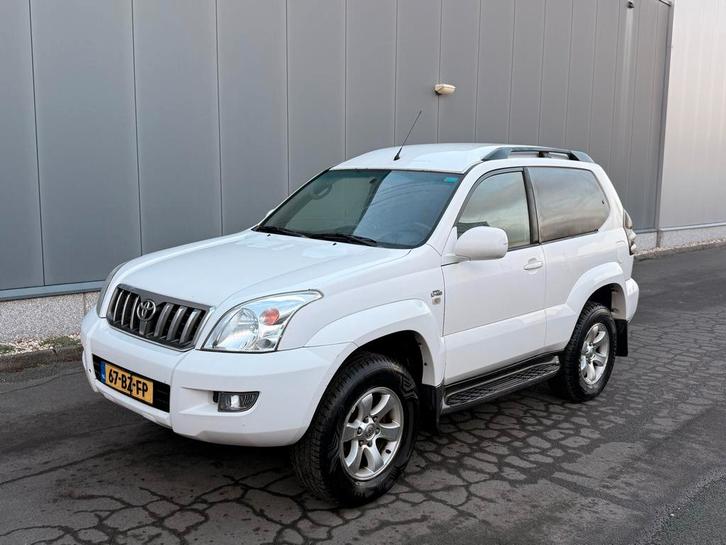 Toyota Land Cruiser 3.0 D-4D 2006 252KMEerste eigen. AIRCO, Auto's, Bestelauto's, Particulier, 4x4, ABS, Airbags, Airconditioning