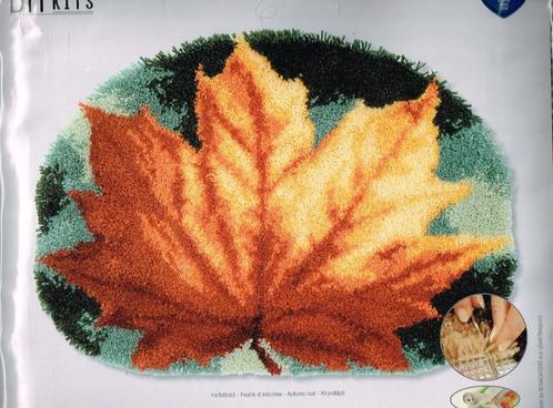 Cado vervaco knooppakket kleedje  herfstblad, Hobby en Vrije tijd, Borduren en Borduurmachines, Nieuw, Overige typen, Ophalen of Verzenden
