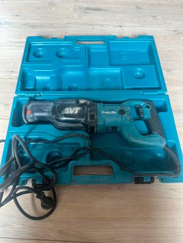 makita reciprozaag JR3070CT met koffer Bieden!  beschikbaar voor biedingen