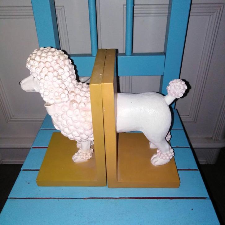 Boekensteunen met een poedel, Verzamelen, Beelden en Beeldjes, Gebruikt, Dier, Ophalen