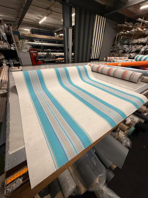 Zonneschermdoek luifeldoek nieuw 15 euro per vierkante meter, Tuin en Terras, Zonneschermen, Nieuw, Knikarmscherm, 250 cm tot 450 cm