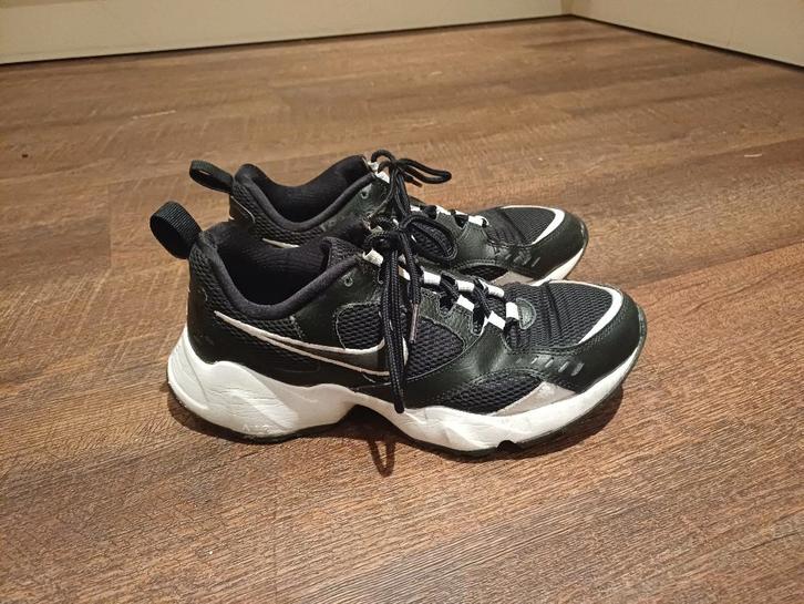 Sneaker van Nike, Kleding | Dames, Schoenen, Gedragen, Sneakers of Gympen, Zwart, Ophalen of Verzenden