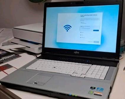 Fujitsu H910 Laptop 17,3 inch- win 11, SSD+HDD, 8GB RAM, Computers en Software, Windows Laptops, Gebruikt, 17 inch of meer, HDD