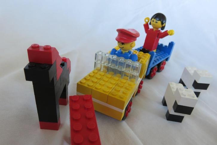 Lego building set with people, set 255 farming scene, Kinderen en Baby's, Speelgoed | Duplo en Lego, Gebruikt, Lego, Complete set