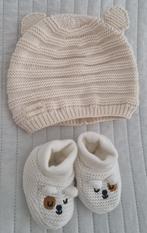 Setje muts slofjes baby winter kleding beige wit hond, Maat 62, Zo goed als nieuw, Little mini, Muts