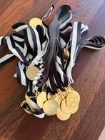 Medailles incl lint met een voetbal erop voor de rest niets, Ophalen of Verzenden, Goud, Nederland