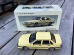 Volvo 850 T5-R sedan cream yellow AUTO-ART met org doos, Hobby en Vrije tijd, Modelauto's | 1:18, Ophalen of Verzenden, Zo goed als nieuw