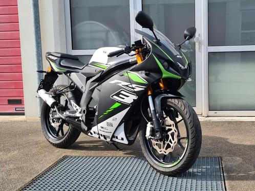 Rieju RS3 Schakelbrommer zeldzaam am6 2022 tzr rs50 50 rs4, Fietsen en Brommers, Brommers | Overige merken, Zo goed als nieuw