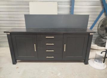 Dressoir  beschikbaar voor biedingen