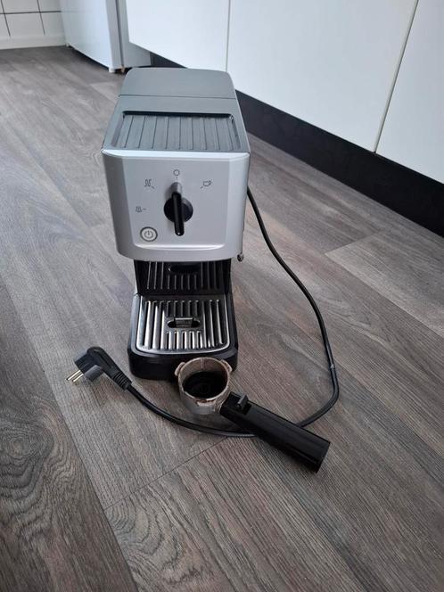 Krups, Witgoed en Apparatuur, Koffiezetapparaten, Gebruikt, Gemalen koffie, Koffiemachine, 1 kopje, Afneembaar waterreservoir