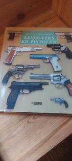 Pistool en geweren boeken., Ophalen of Verzenden