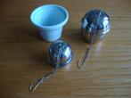 Drie thee-eieren/theezeef/theehouder theepot., Huis en Inrichting, Ophalen, Zo goed als nieuw
