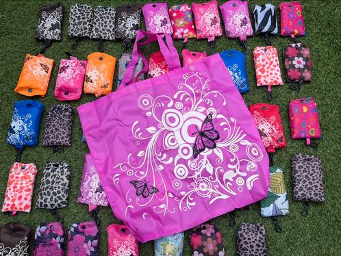 Kleine partij 44 opvouwbare winkeltassen in leuke designs, Sieraden, Tassen en Uiterlijk, Tassen | Damestassen, Nieuw, Ophalen of Verzenden