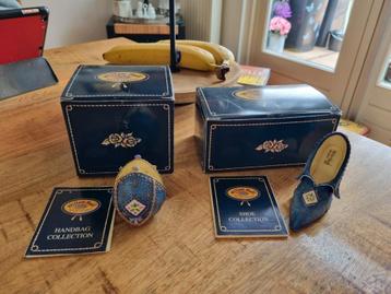 Miniatuur schoen en portemonnee  beschikbaar voor biedingen