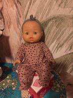 Leuke babypop met stippenpak, Ophalen, Zo goed als nieuw, Babypop