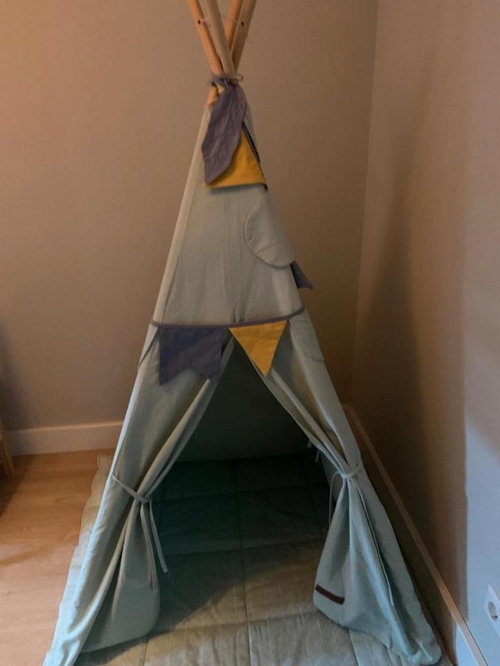 Little Dutch wigwam/tipi tent met kussen, Kinderen en Baby's, Speelgoed | Speeltenten, Zo goed als nieuw, Ophalen
