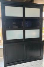 Robuuste zwarte kast, Ophalen, Gebruikt, 25 tot 50 cm, 200 cm of meer