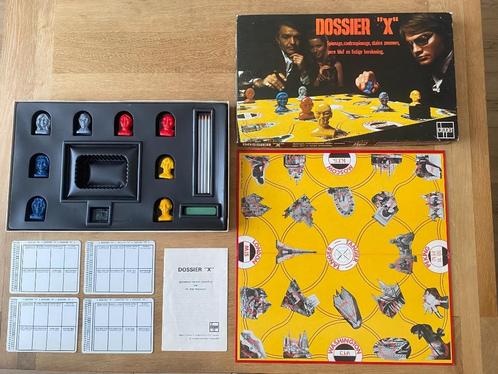 Dossier “X”, Clipper, bordspel, Hobby en Vrije tijd, Gezelschapsspellen | Bordspellen, Zo goed als nieuw, Een of twee spelers