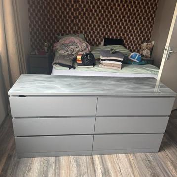 Ikea Malm kast Grey marmer - industriël - 6 lades  beschikbaar voor biedingen