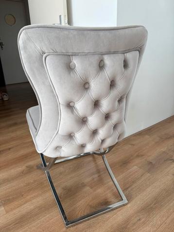 Eetstoelen 4x beschikbaar voor biedingen