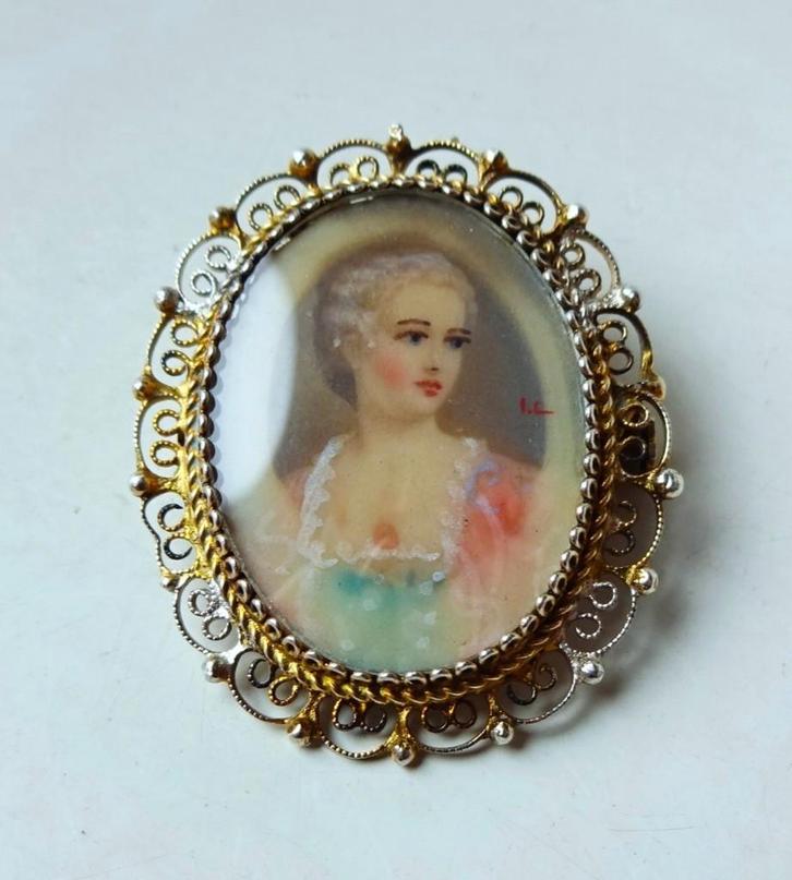 19e Eeuwse rouwbroche: schilderij in zilver. Gevlochten haar, Sieraden, Tassen en Uiterlijk, Antieke sieraden, Broche, Zilver