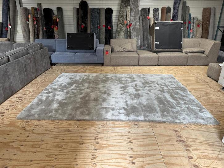 Vloerkleed Cisco 21 l Whoon | Room108 l van €729 voor €219, Huis en Inrichting, Stoffering | Tapijten en Kleden, Zo goed als nieuw