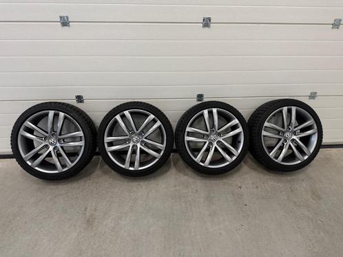 Org. 18" inch Salvador velgen + 225/40/18 Pirelli banden, Auto-onderdelen, Banden en Velgen, Velg(en), Winterbanden, 18 inch, 225 mm
