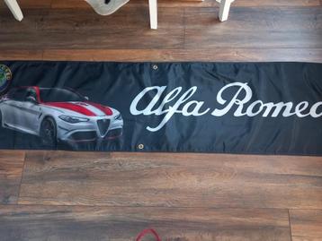 ALFA ROMEO BANNER 45X180 MET BEVESTIGGINGS OGEN  HEEL GROOT beschikbaar voor biedingen