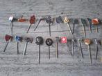 Mooie partij speldjes kleine 100 stuks, Verzamelen, Speldjes, Pins en Buttons, Ophalen of Verzenden, Zo goed als nieuw