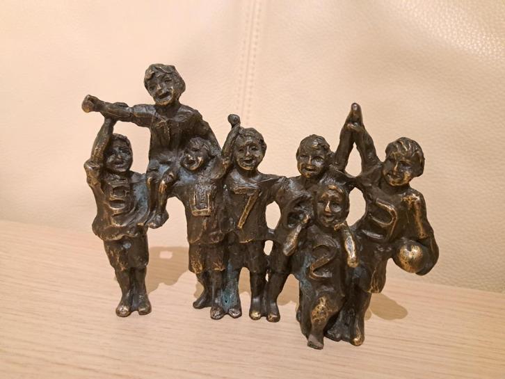 Sculptuur Overwinning Astrid Veldhuyzen-Koppen, Antiek en Kunst, Kunst | Beelden en Houtsnijwerken, Ophalen