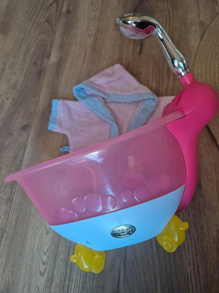 Baby born babybadje, Kinderen en Baby's, Speelgoed | Poppen, Zo goed als nieuw, Babypop, Ophalen of Verzenden